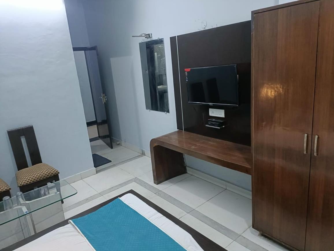 Hotel Krishna Residency Mahoba エクステリア 写真