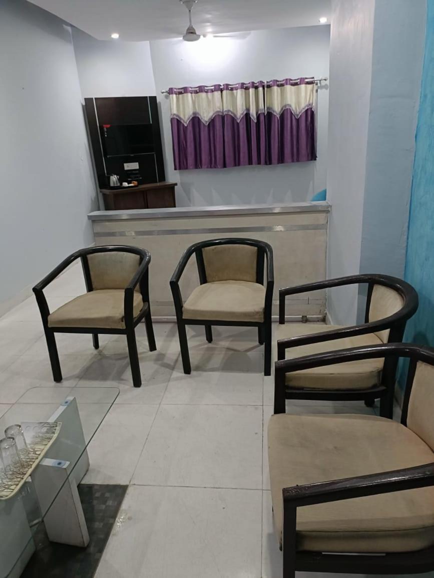 Hotel Krishna Residency Mahoba エクステリア 写真