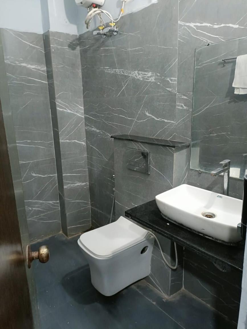 Hotel Krishna Residency Mahoba エクステリア 写真