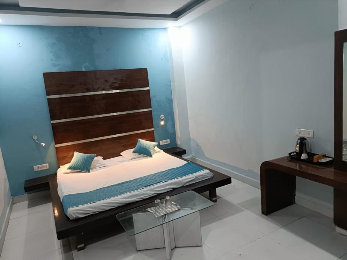 Hotel Krishna Residency Mahoba エクステリア 写真